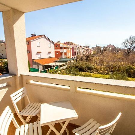 Apartment Damir With Balcony In Quiet Area 바슈카 외부 사진
